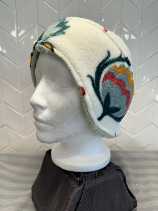 Cream lotus with mint green sherpa