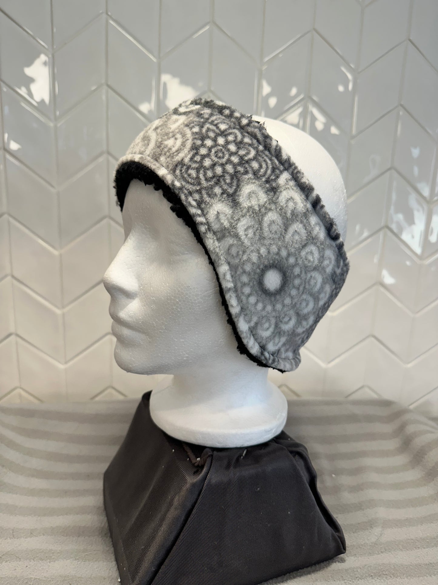 Gray mandala with black sherpa