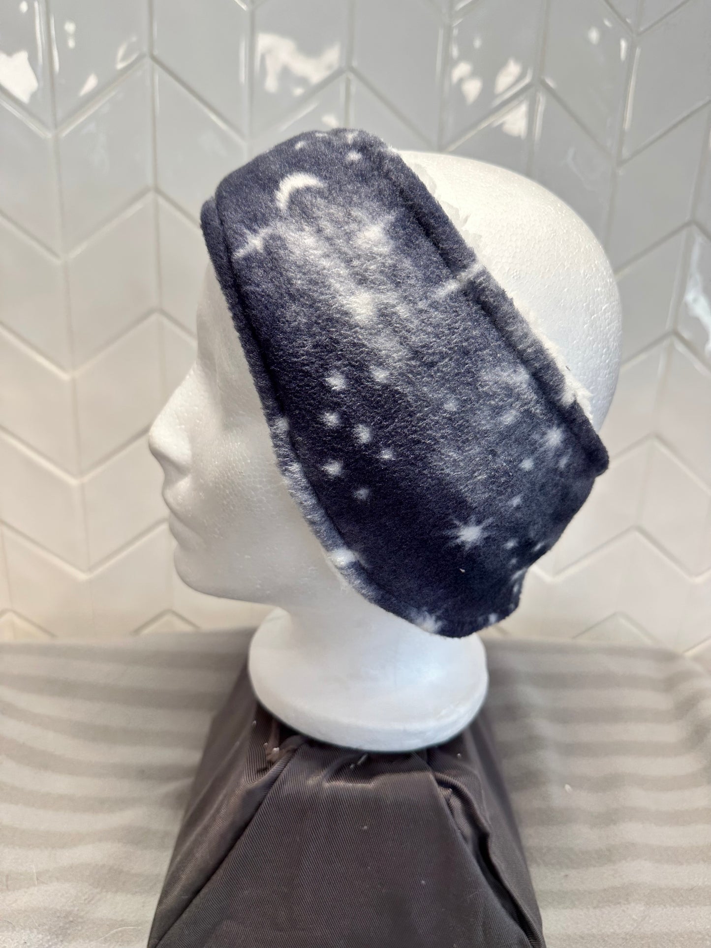 Starry night with white Sherpa